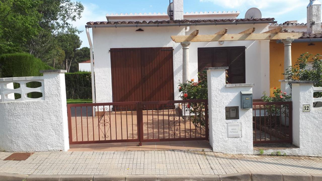 L' Escala Casa Els Rosers Wifi מראה חיצוני תמונה